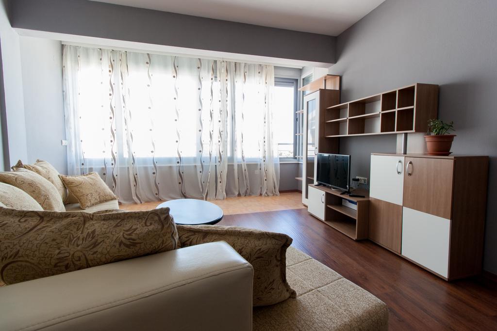 Art I Apartments Улцин Екстериор снимка